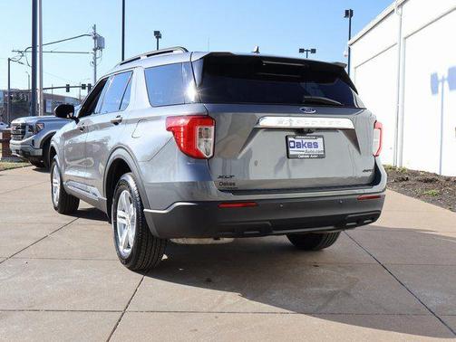 CARBONIZED GRAY METALLIC 2023 Ford Explorer XLT