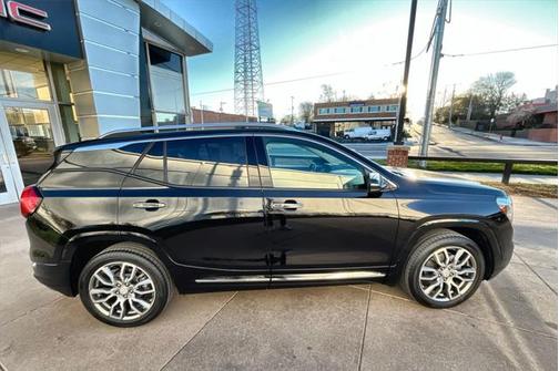 2023 GMC Terrain Denali