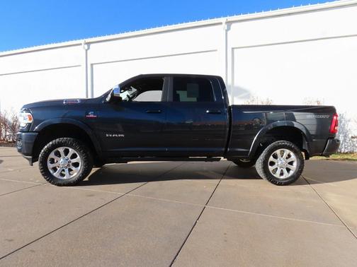 2021 RAM 2500 Laramie Crew Cab 4x4 6'4' Box