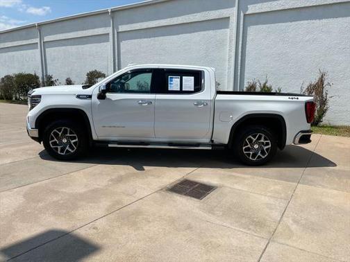 2022 GMC Sierra 1500 SLT