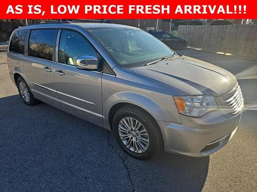 2015 Chrysler Town & Country Touring-L