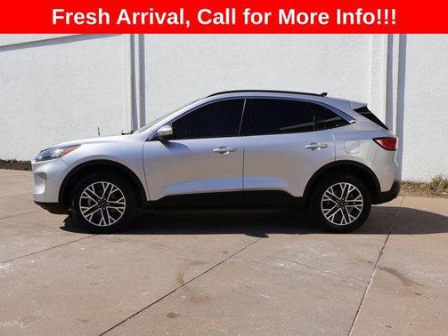 INGOT SILVER METALLIC 2020 Ford Escape SEL