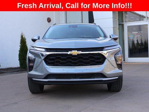 Sterling Gray Metallic 2025 Chevrolet Trax LT