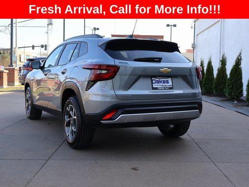 Sterling Gray Metallic 2025 Chevrolet Trax LT