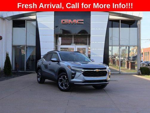 Sterling Gray Metallic 2025 Chevrolet Trax LT
