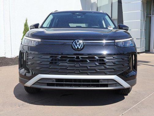 Deep Black 2025 Volkswagen Tiguan 2.0T S 4MOTION