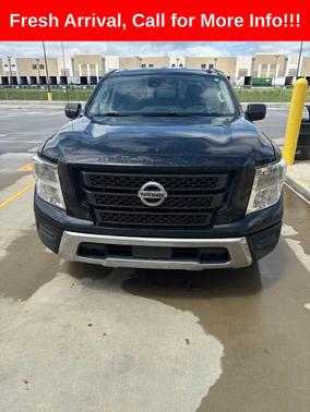 Super Black 2021 Nissan Titan SV