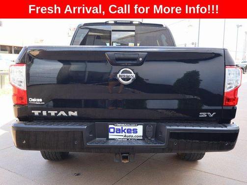 Super Black 2021 Nissan Titan SV