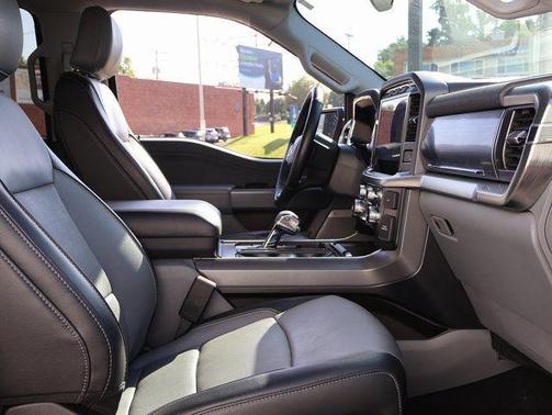 OXFORD WHITE 2023 Ford F-150 Lariat