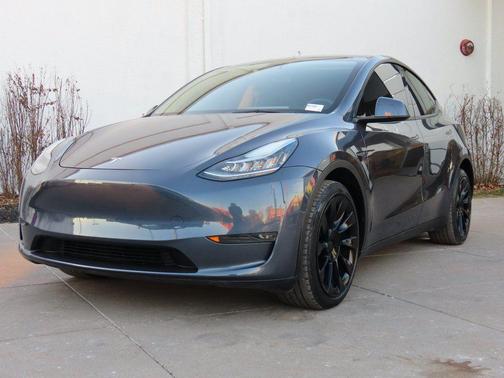 2023 Tesla Model Y Long Range Dual Motor All-Wheel Drive
