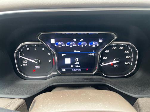 Pearl Beige Metallic 2021 GMC Yukon XL Denali
