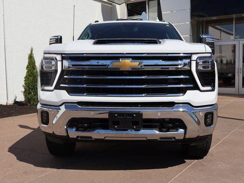 Summit White 2024 Chevrolet Silverado 2500 LTZ