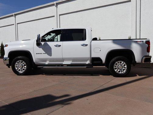 Summit White 2024 Chevrolet Silverado 2500 LTZ