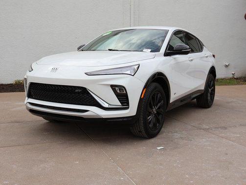 Summit White 2025 Buick Envista Sport Touring FWD