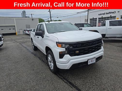 Summit White 2026 Chevrolet Silverado 1500 Custom