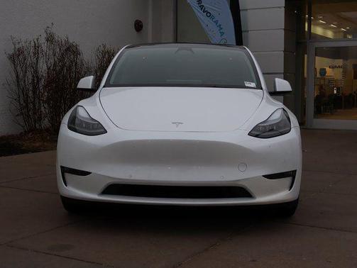 2022 Tesla Model Y Performance Dual Motor All-Wheel Drive