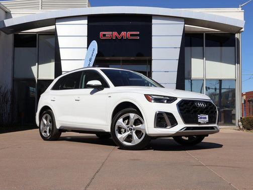 2023 Audi Q5 45 S line Premium Plus