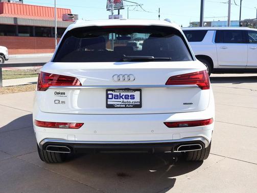 2023 Audi Q5 45 S line Premium Plus