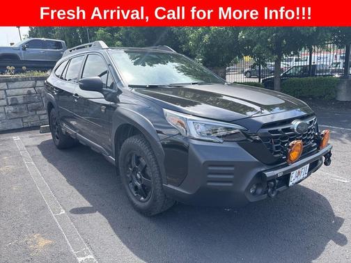 Crystal Black Silica 2022 Subaru Outback Wilderness