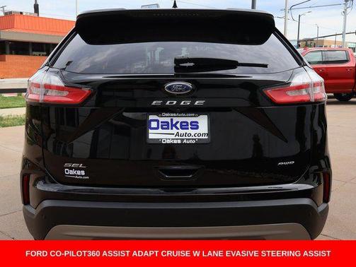 Black Metallic 2022 Ford Edge SEL
