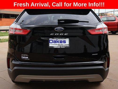 Black Metallic 2022 Ford Edge SEL