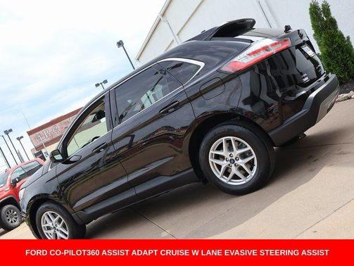 Black Metallic 2022 Ford Edge SEL