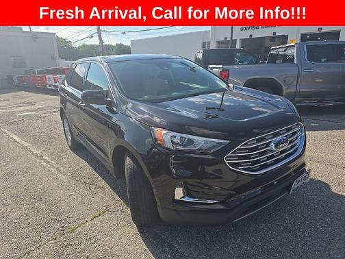 Black Metallic 2022 Ford Edge SEL