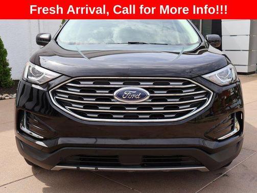 Black Metallic 2022 Ford Edge SEL