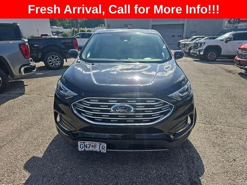 Black Metallic 2022 Ford Edge SEL