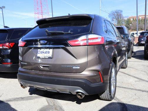 STONE GRAY METALLIC 2019 Ford Edge Titanium