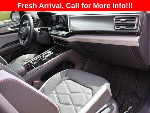 Pure Gray 2025 Volkswagen Atlas 2.0T Peak Edition