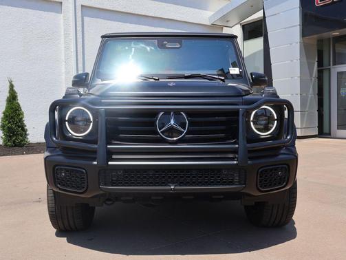 MANUFAKTUR Night Black Magno 2026 Mercedes-Benz G-Class G 550
