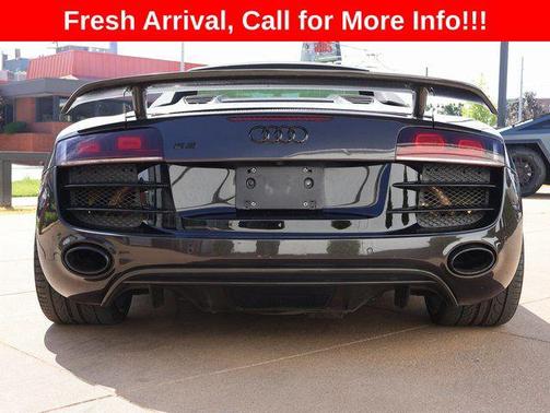 Phantom Black Pearl Effect/Black Roof 2011 Audi R8 5.2 quattro Spyder