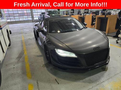 Phantom Black Pearl Effect/Black Roof 2011 Audi R8 5.2 quattro Spyder
