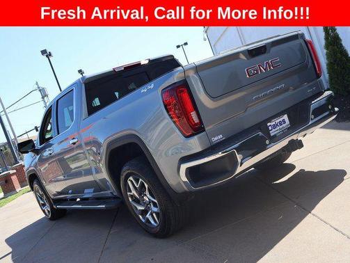 Sterling Metallic 2024 GMC Sierra 1500 SLT