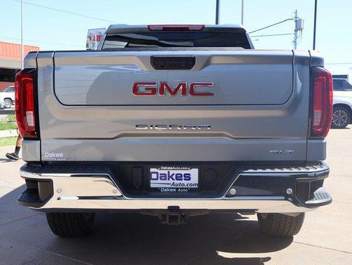 Sterling Metallic 2024 GMC Sierra 1500 SLT