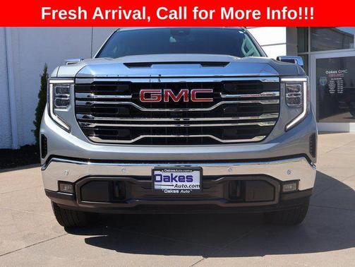Sterling Metallic 2024 GMC Sierra 1500 SLT