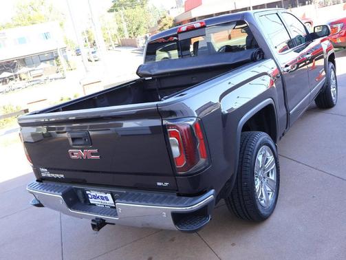 Iridium Metallic 2016 GMC Sierra 1500 SLT