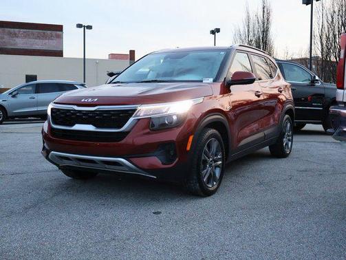 Mars Orange 2022 Kia Seltos S