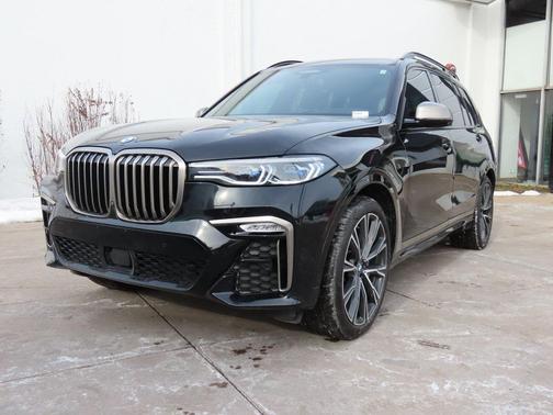2021 BMW X7 M50i