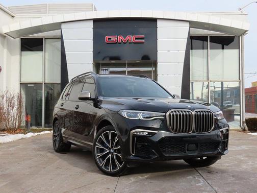2021 BMW X7 M50i