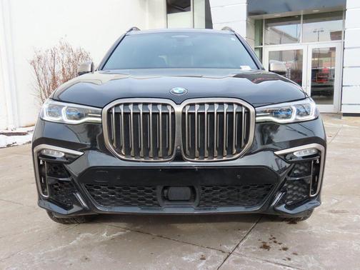2021 BMW X7 M50i