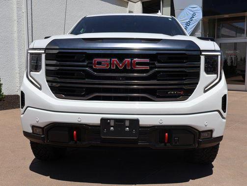 Summit White 2022 GMC Sierra 1500 AT4
