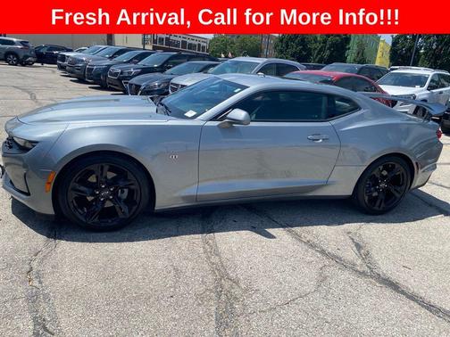 Sharkskin Metallic 2023 Chevrolet Camaro 1LT