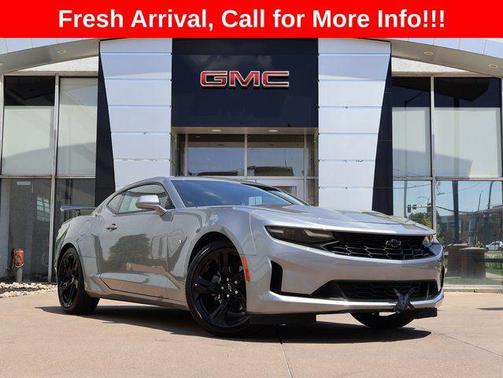 Sharkskin Metallic 2023 Chevrolet Camaro 1LT