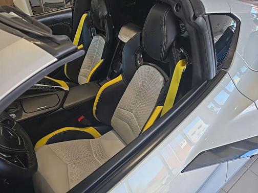 Silver Flare Metallic 2021 Chevrolet Corvette Stingray w/3LT