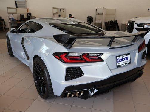 Silver Flare Metallic 2021 Chevrolet Corvette Stingray w/3LT