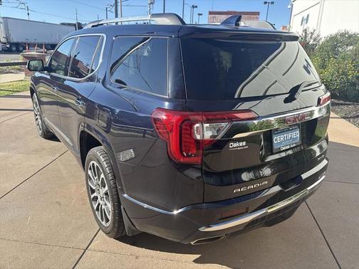 2022 GMC Acadia Denali