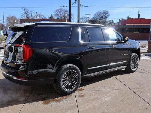 2026 GMC Yukon XL 2WD Elevation