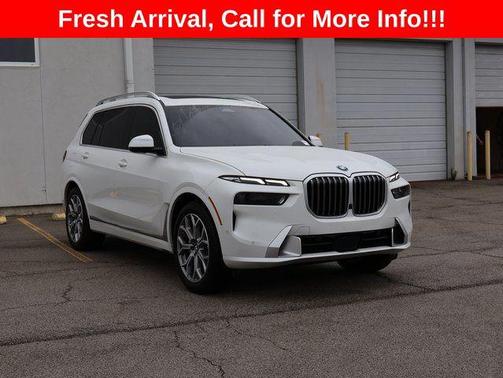 Mineral White Metallic 2024 BMW X7 xDrive40i